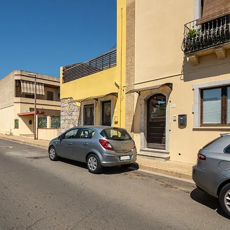 Casa Niluca Holiday home *